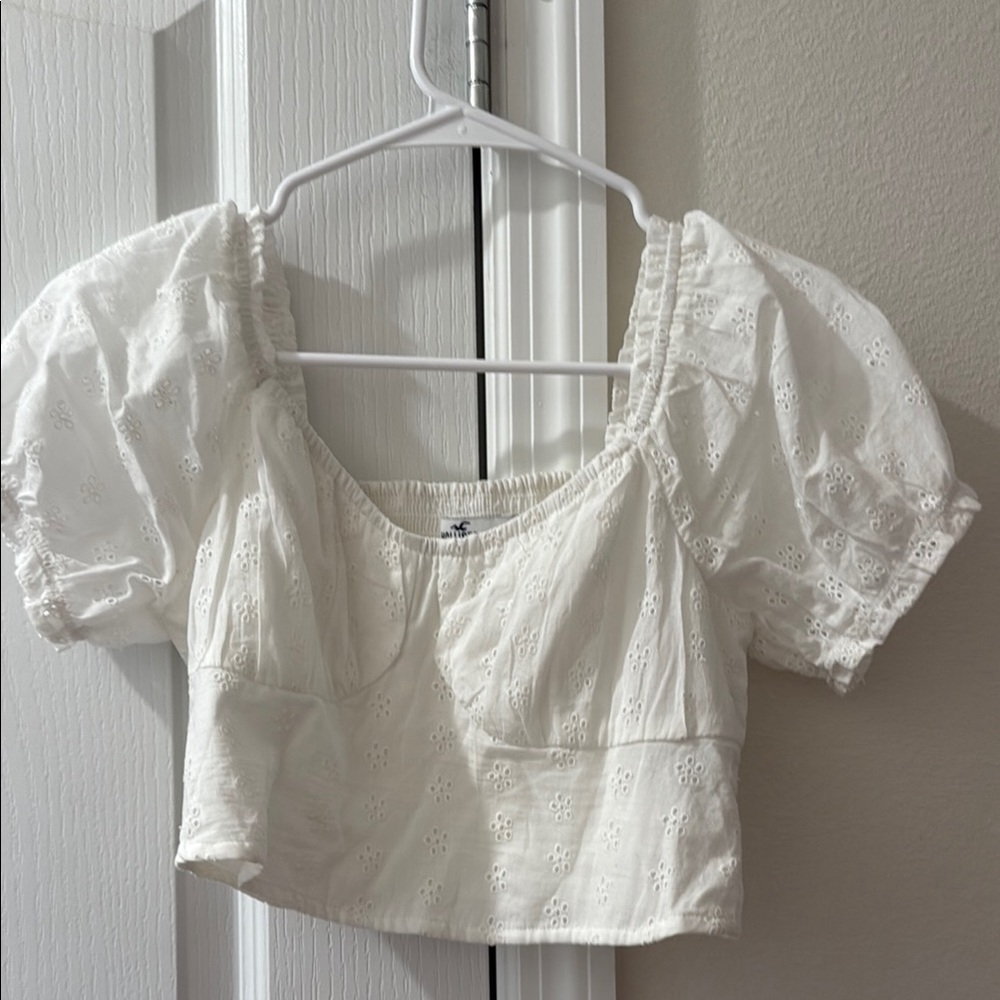White Eyelet Puff Sleeve Top